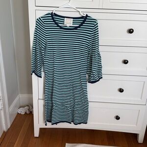 SAIL TO SABLE BELL SLEEVE SHIFT DRESS XS